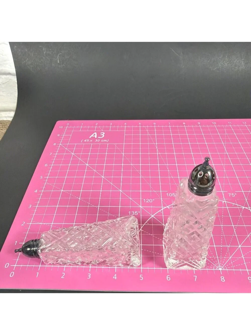 VTG 50s Crystal Salt Pepper Shakers Heavy Cut Glass Diamond Pattern AS IS Parts - Picture 11 of 14